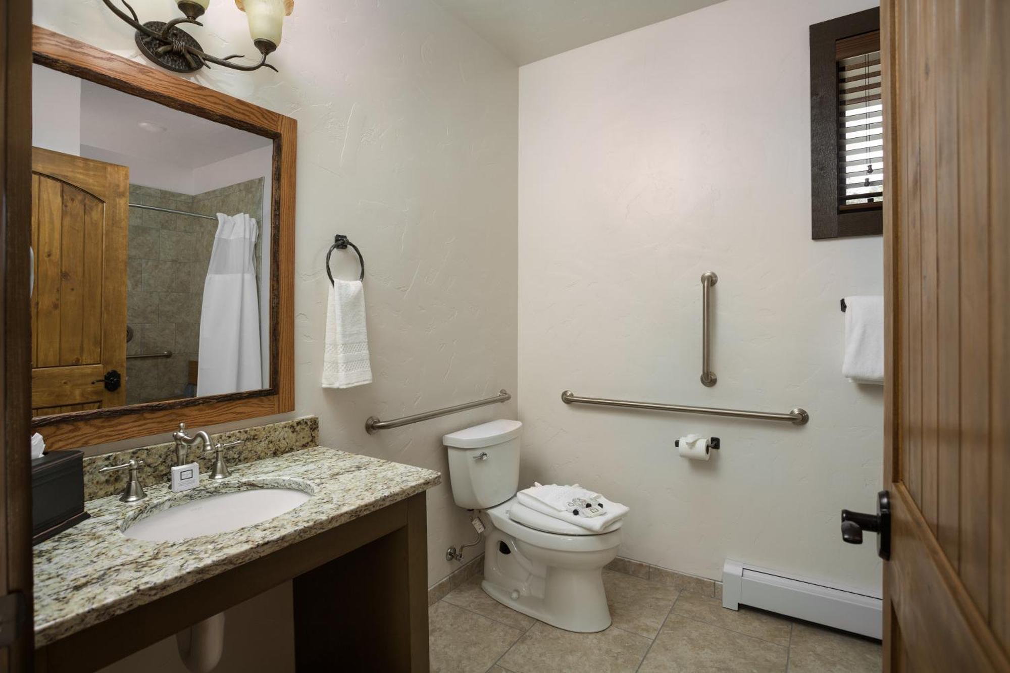 The Landing At Estes Park Room photo